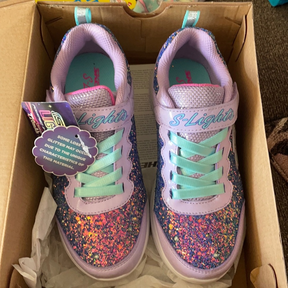 NWT Skechers Lights tennis shoes